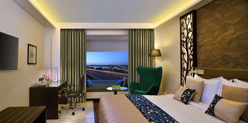 Home2 Suites By Hilton Indianapolis Airport Экстерьер фото